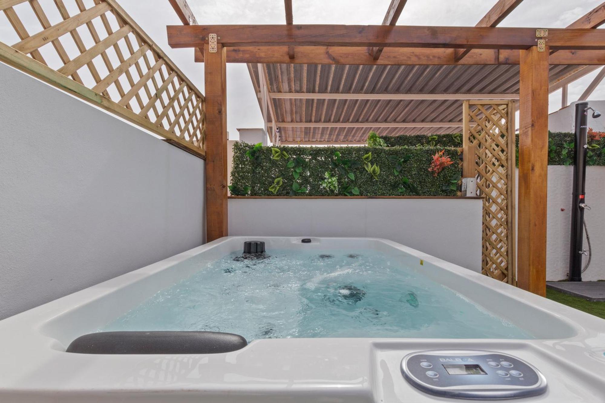 Luxer Holidays Малага Экстерьер фото